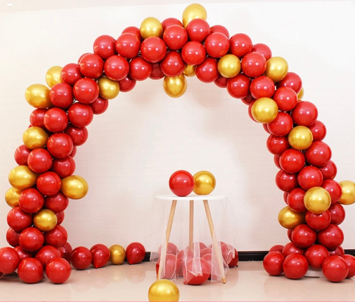 Structure métallique démontable pour arches à ballons